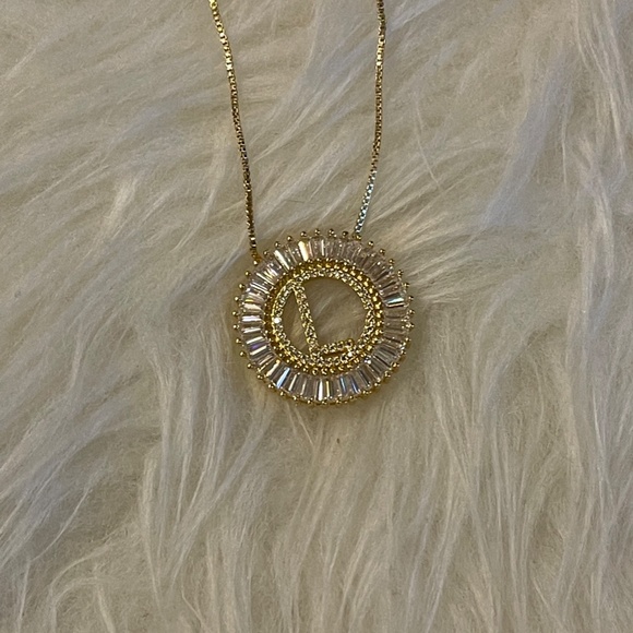 Gold "L" Rhinestone Necklace - Picture 2 of 2